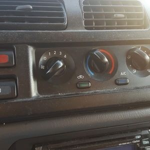 Meet your Posher, Desiree